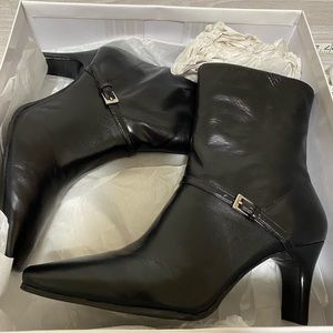 Nine West Emelia Black Leather Ankle Boots